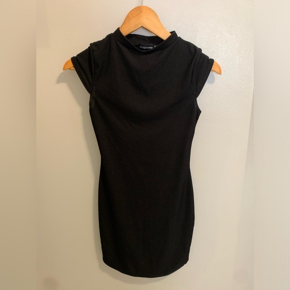 💜 PrettyLittleThing Black Ribbed Bodycon Mini Dress, Size US 4 - Picture 5 of 7